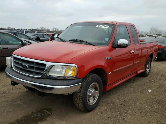 1FTZX1722YNA59615 - 2000 FORD F150 RED photo 2