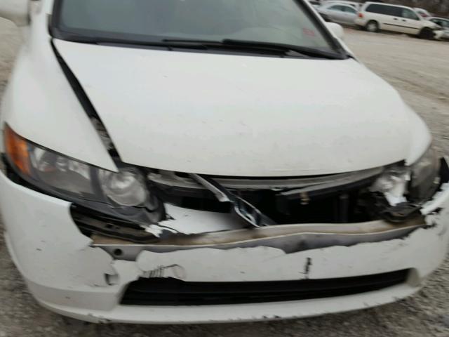 1HGFA16586L002488 - 2006 HONDA CIVIC LX WHITE photo 9