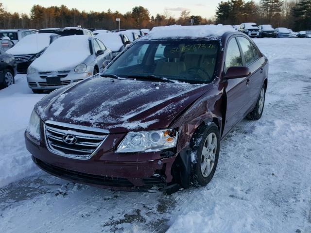 5NPET46C39H411074 - 2009 HYUNDAI SONATA GLS RED photo 2