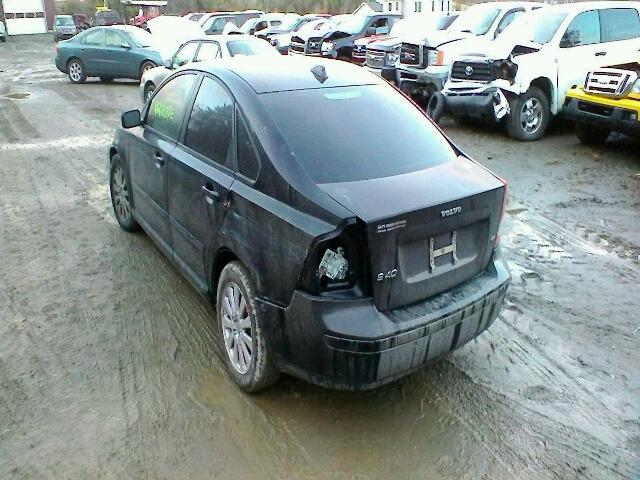 YV1MS390352103905 - 2005 VOLVO S40 2.4I BLACK photo 3