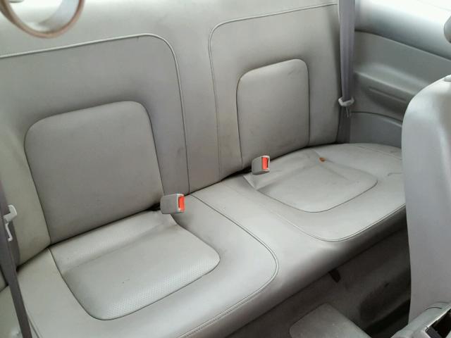 3VWCF21C8YM441378 - 2000 VOLKSWAGEN NEW BEETLE 银色 照片 6