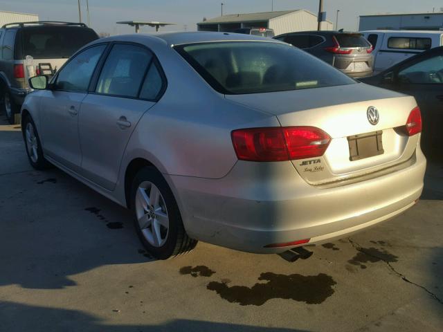 3VW2K7AJXCM347210 - 2012 VOLKSWAGEN JETTA BASE SILVER photo 3