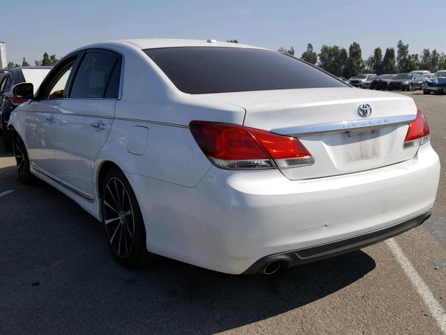 4T1BK3DBXBU375403 - 2011 TOYOTA AVALON BAS WHITE photo 3