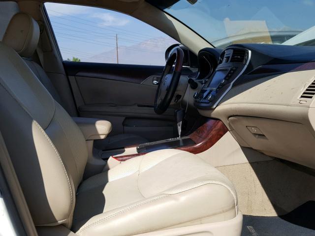 4T1BK3DBXBU375403 - 2011 TOYOTA AVALON BAS WHITE photo 5