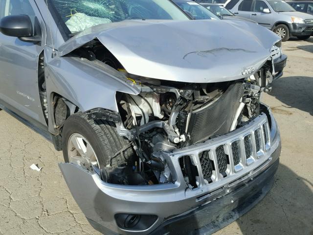 1C4NJCBA8FD386338 - 2015 JEEP COMPASS SP SILVER photo 9