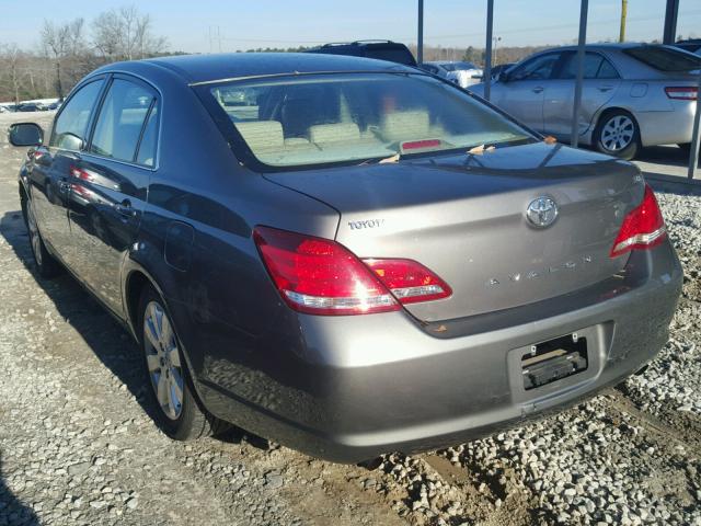 4T1BK36B47U210693 - 2007 TOYOTA AVALON XL GRAY photo 3