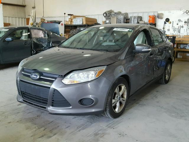 1FADP3F21DL203027 - 2013 FORD FOCUS SE GRAY photo 2