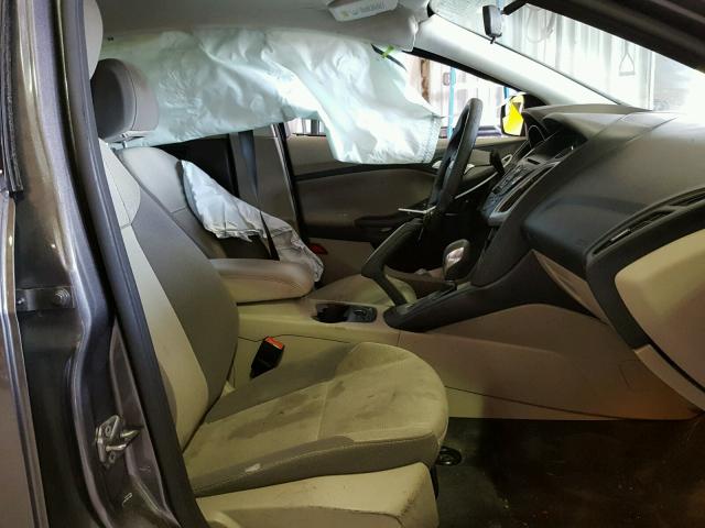 1FADP3F21DL203027 - 2013 FORD FOCUS SE GRAY photo 5