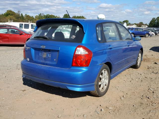 KNAFE161X65342260 - 2006 KIA SPECTRA5 BLUE photo 4