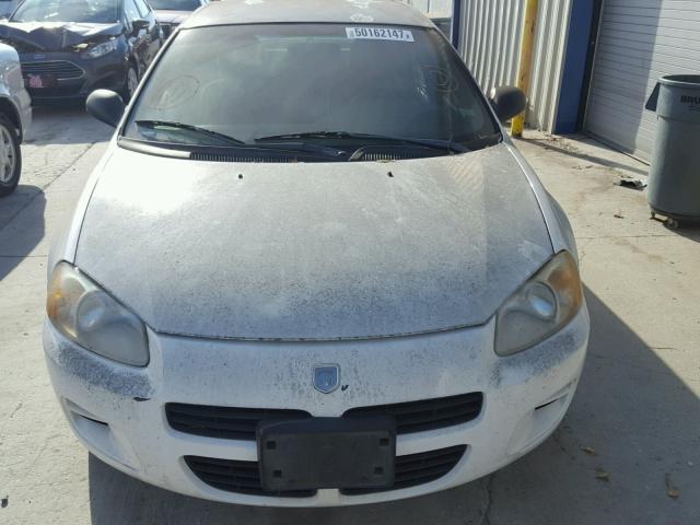 1B3EL36XX3N588744 - 2003 DODGE STRATUS SE WHITE photo 9