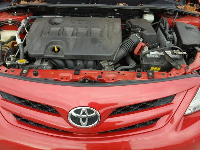 2T1BU4EE6DC011296 - 2013 TOYOTA COROLLA BA RED photo 7