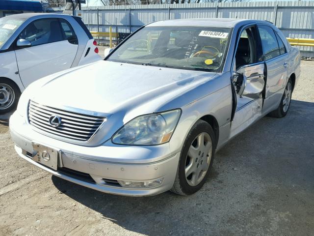 JTHBN36F640141196 - 2004 LEXUS LS 430 SILVER photo 2