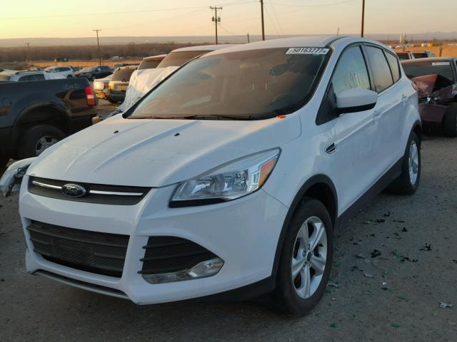 1FMCU9G96FUC27586 - 2015 FORD ESCAPE SE WHITE photo 2