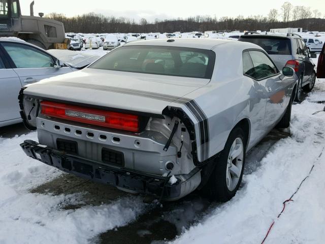 2B3CJ4DV2AH133543 - 2010 DODGE CHALLENGER SILVER photo 4