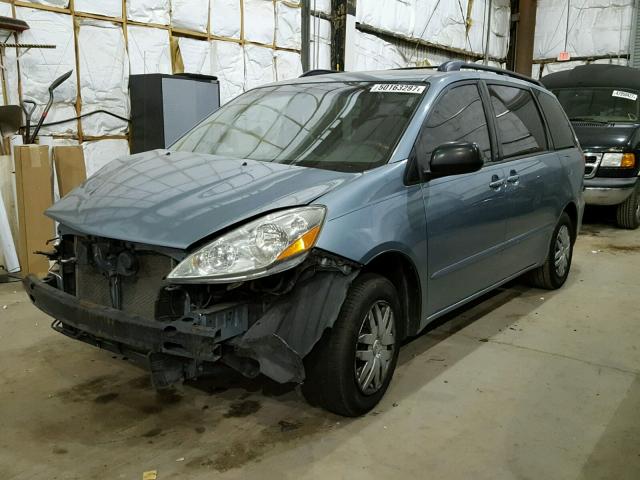 5TDZA23C26S581917 - 2006 TOYOTA SIENNA CE BLUE photo 2