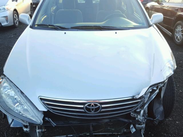 4T1BE30K25U039925 - 2005 TOYOTA CAMRY LE GRAY photo 7