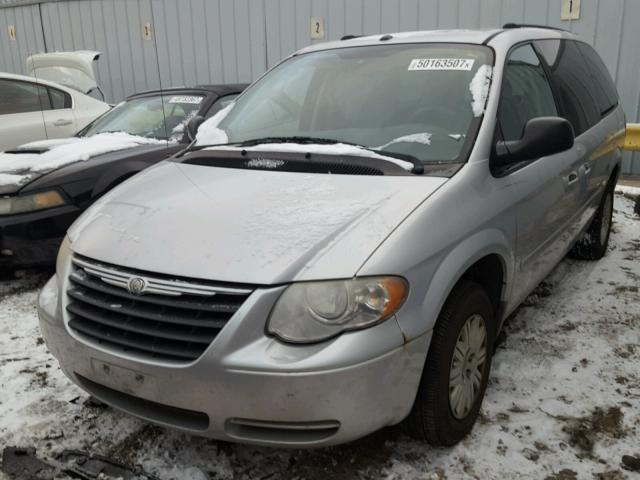 1A4GP44R56B568374 - 2006 CHRYSLER TOWN & COU Gümüş foto 2