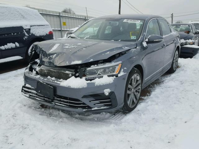 1VWDT7A38HC041820 - 2017 VOLKSWAGEN PASSAT R-L GRAY photo 2