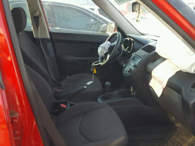 KNDJT2A59D7543720 - 2013 KIA SOUL RED photo 5