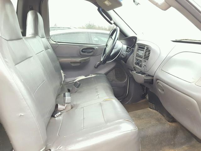 1FTRF17262NB10138 - 2002 FORD F150 WHITE photo 5