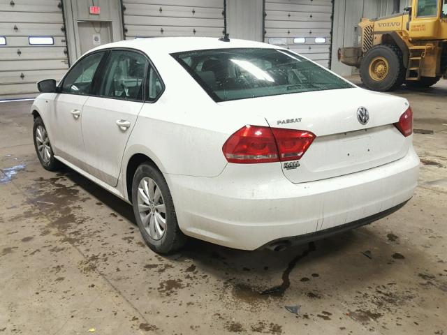 1VWAT7A35FC052984 - 2015 VOLKSWAGEN PASSAT S أبيض صورة 3