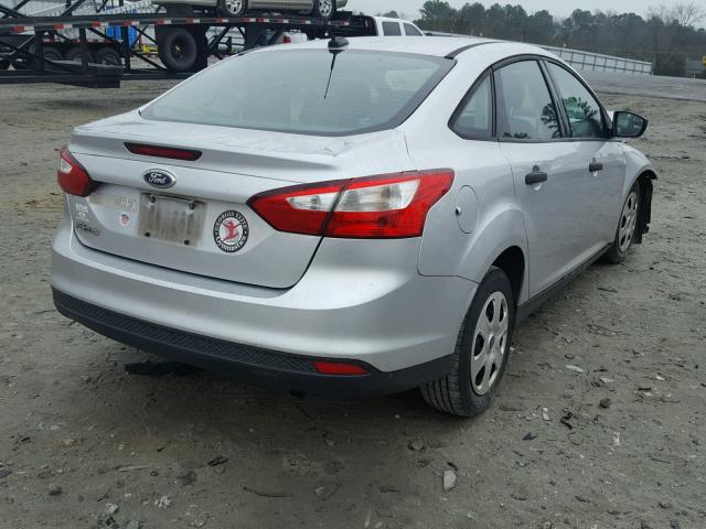 1FAHP3E28CL270337 - 2012 FORD FOCUS S SILVER photo 4