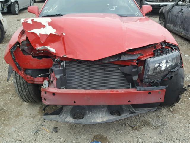 2G1FA1E30F9139407 - 2015 CHEVROLET CAMARO LS RED photo 9