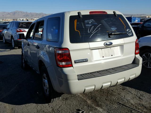 1FMCU02Z98KC01145 - 2008 FORD ESCAPE XLS GRAY photo 3