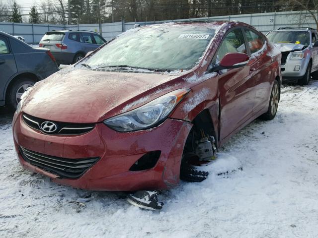 5NPDH4AE8DH181840 - 2013 HYUNDAI ELANTRA GL RED photo 2