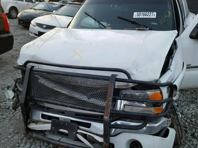 1GTJC33225F955946 - 2005 GMC NEW SIERRA WHITE photo 7