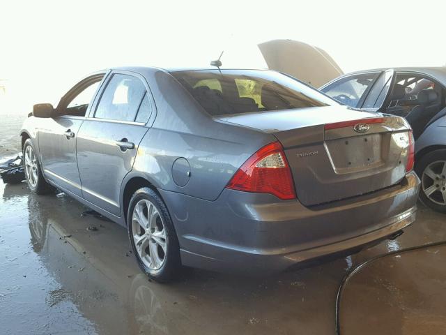 3FAHP0HA8CR413953 - 2012 FORD FUSION SE GRAY photo 3