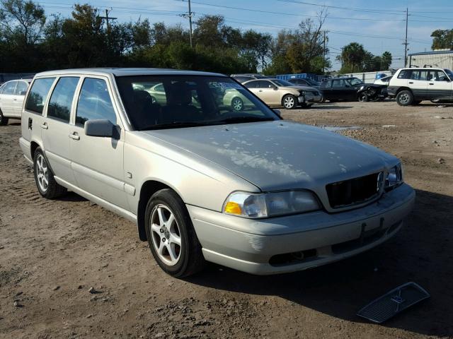 YV1LW61J1Y2686811 - 2000 VOLVO V70 BASE SILVER photo 1