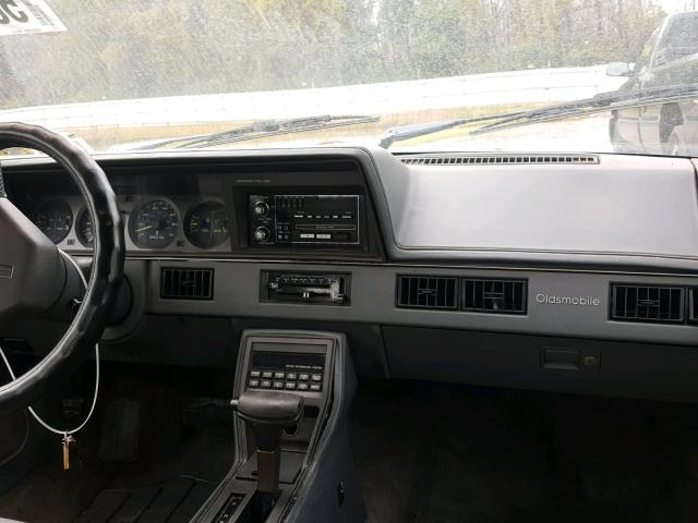 1G3AM51N8KG339096 - 1989 OLDSMOBILE CUTLASS CI GRAY photo 9