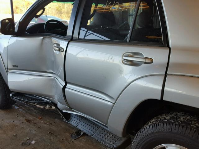 JTEZU14R640038635 - 2004 TOYOTA 4RUNNER SR SILVER photo 10