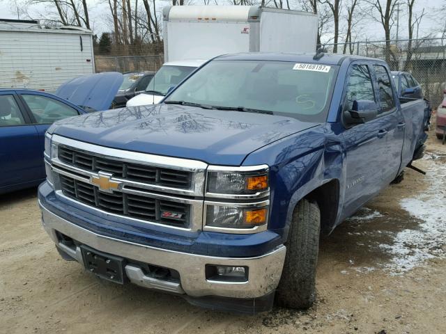 1GCVKREC5FZ217832 - 2015 CHEVROLET SILVERADO BLUE photo 2