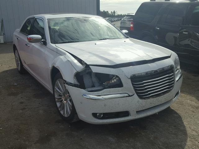 2C3CA6CT4BH585557 - 2011 CHRYSLER 300C WHITE photo 1