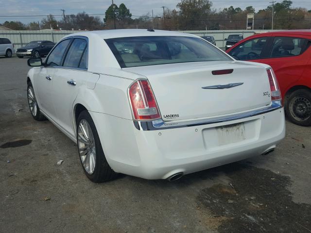 2C3CA6CT4BH585557 - 2011 CHRYSLER 300C WHITE photo 3