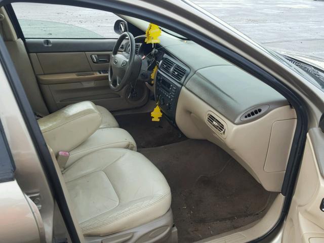 1FAFP55UX2A135715 - 2002 FORD TAURUS SES BEIGE photo 5