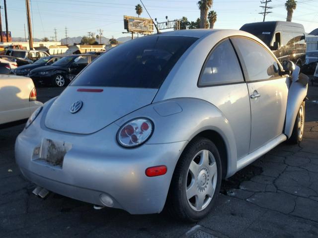 3VWCC21C4XM449937 - 1999 VOLKSWAGEN NEW BEETLE SILVER photo 4