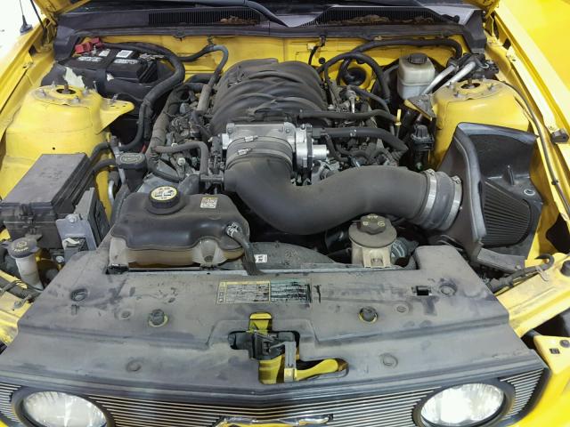 1ZVHT82H655210007 - 2005 FORD MUSTANG GT YELLOW photo 7