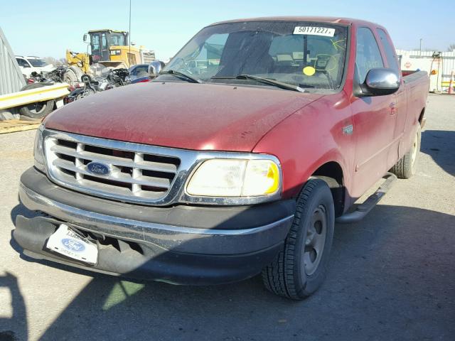 1FTZX1723YNA37137 - 2000 FORD F150 RED photo 2