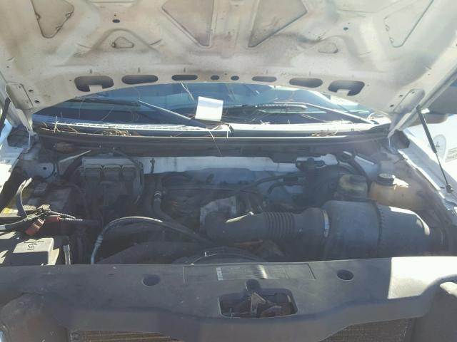 1FTRF12216NB72902 - 2006 FORD F150 WHITE photo 3