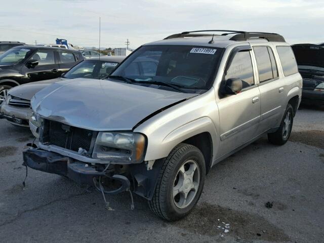 1GNET16S946147987 - 2004 CHEVROLET TRAILBLAZE SILVER photo 2