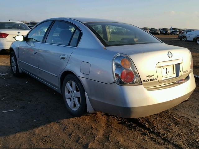 1N4AL11D93C229045 - 2003 NISSAN ALTIMA BAS SILVER photo 3