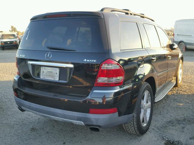 4JGBF71E67A093018 - 2007 MERCEDES-BENZ GL 450 4MA BLACK photo 4