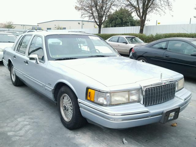 1LNLM81W6PY737066 - 1993 LINCOLN TOWN CAR E SILVER photo 1