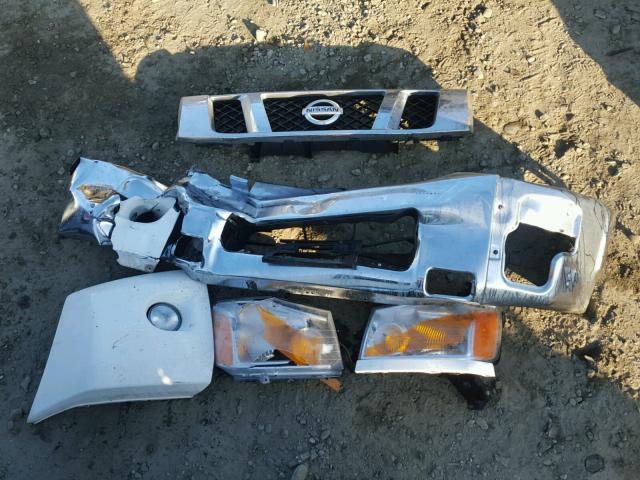 1N6AA0EC6BN313481 - 2011 NISSAN TITAN S WHITE photo 9