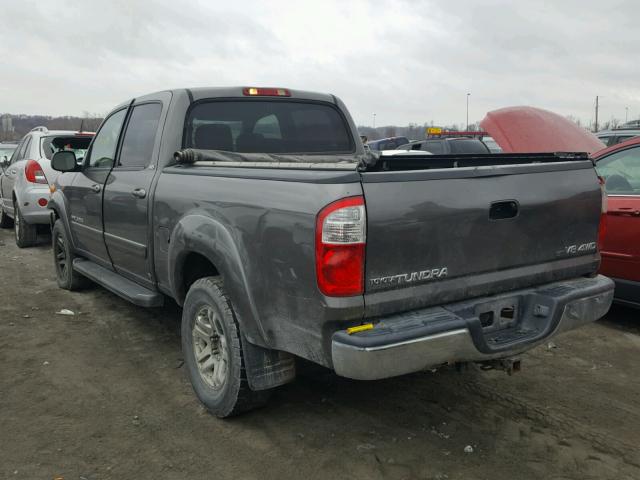 5TBDT44174S449383 - 2004 TOYOTA TUNDRA DOU GRAY photo 3