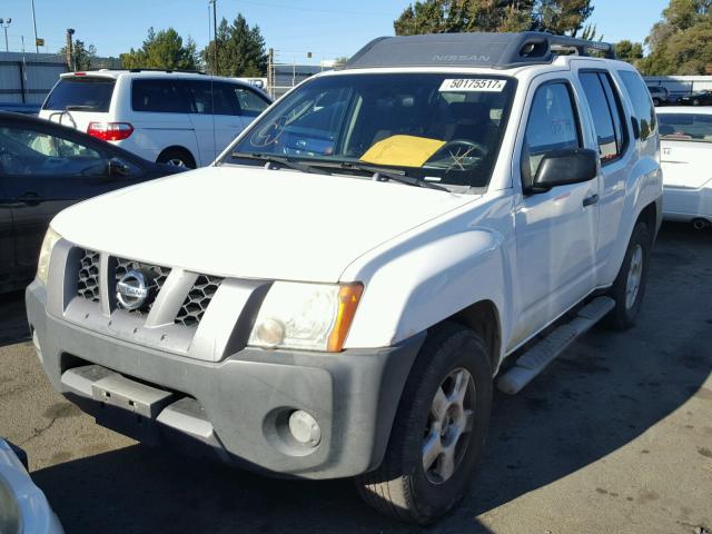 5N1AN08U47C530764 - 2007 NISSAN XTERRA OFF WHITE photo 2