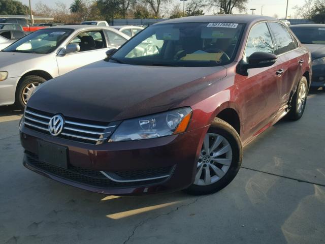 1VWAP7A33CC098555 - 2012 VOLKSWAGEN PASSAT S MAROON photo 2